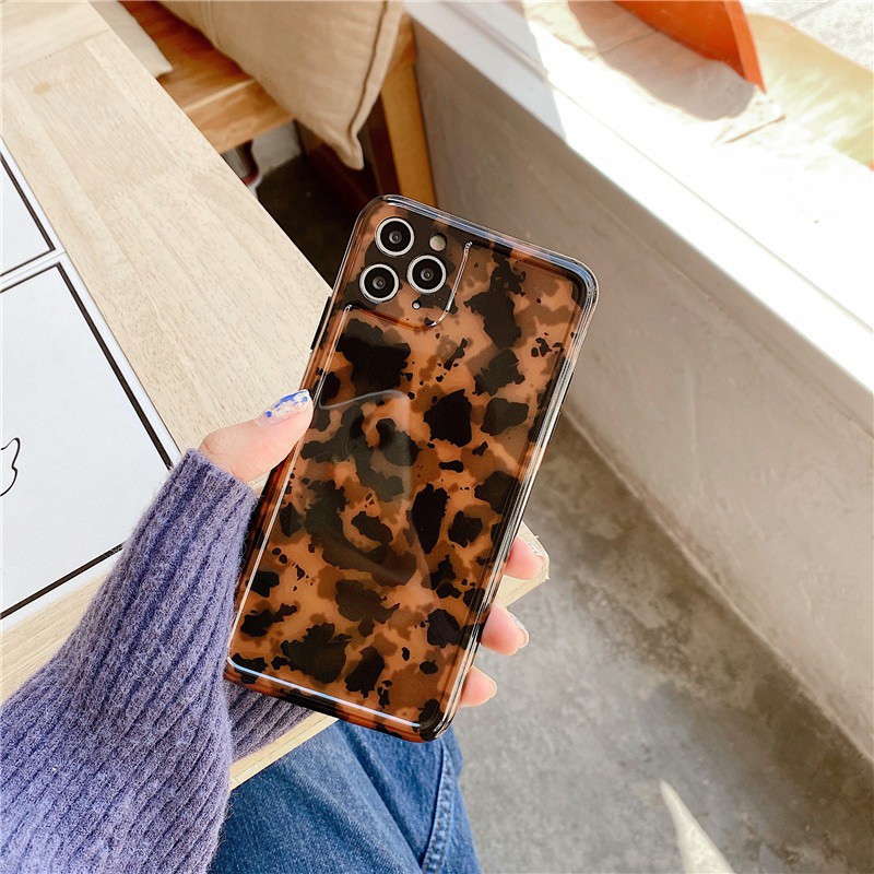 𝐂𝐨́ 𝐬𝐚̆̃𝐧 𝐜𝐡𝐨 𝐢𝐏𝐡𝐨𝐧𝐞 𝟏𝟐  Ốp lưng cho iphone - Ốp da báo nâu bóng dẻo cho iphone
