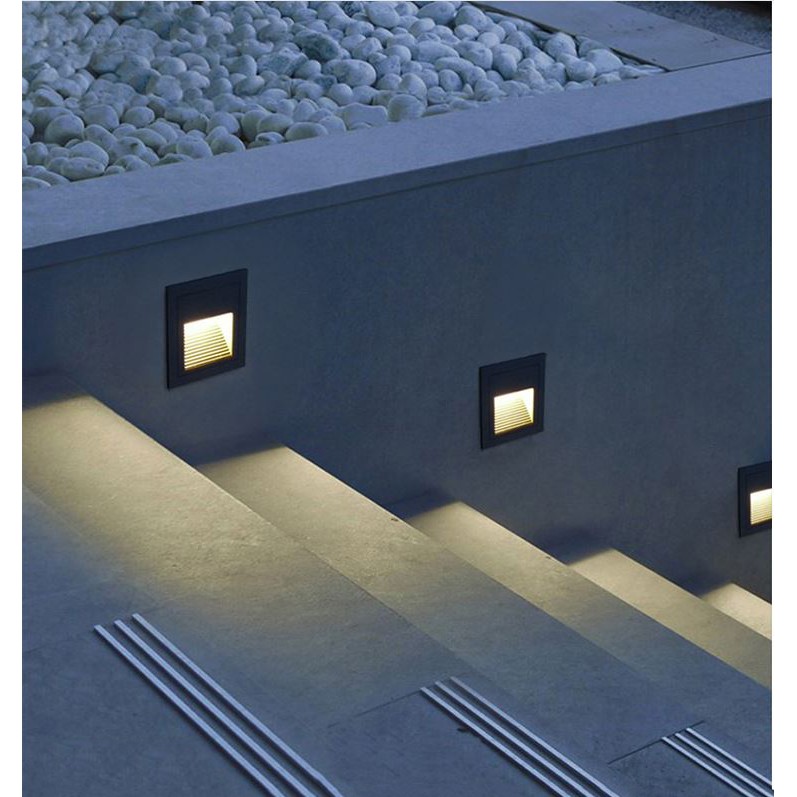 Đèn tường LED MONSKY DAIKA gắn chân tường, chân cầu thang bền, đẹp chống nước.