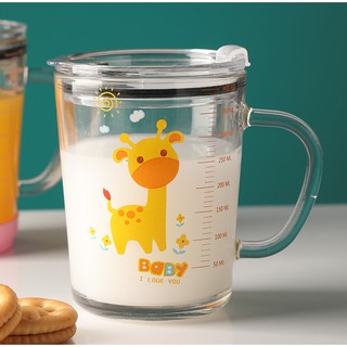 01 CÁI Cốc chia vạch ml, CÓ nắp chống tràn và ống hút