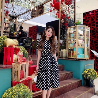 Đầm chấm bi xoè đen và hồng