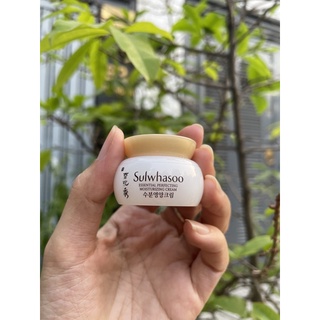 Kem Dưỡng Ẩm Sulwhasoo Essential Perfecting Moisturizing Cream Mini 5ml