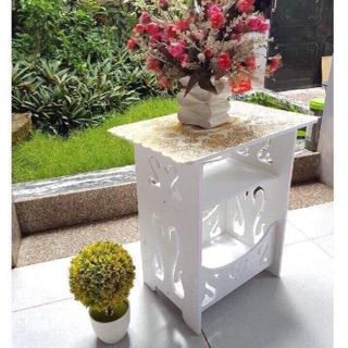 Kệ vuông thiên Nga tặng khăn trải ạ