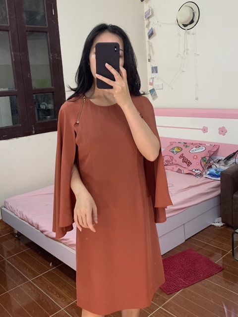 Thanh lý váy voan kèm áo choàng voan sang chảnh