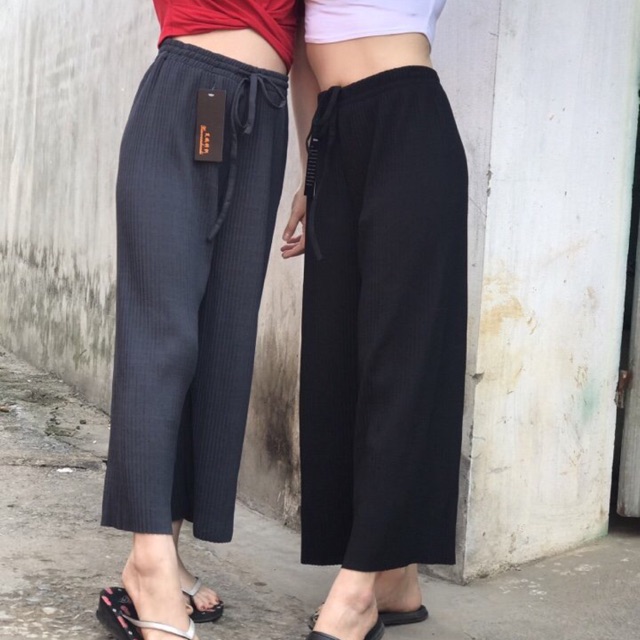 Quần dập ly ống rộng