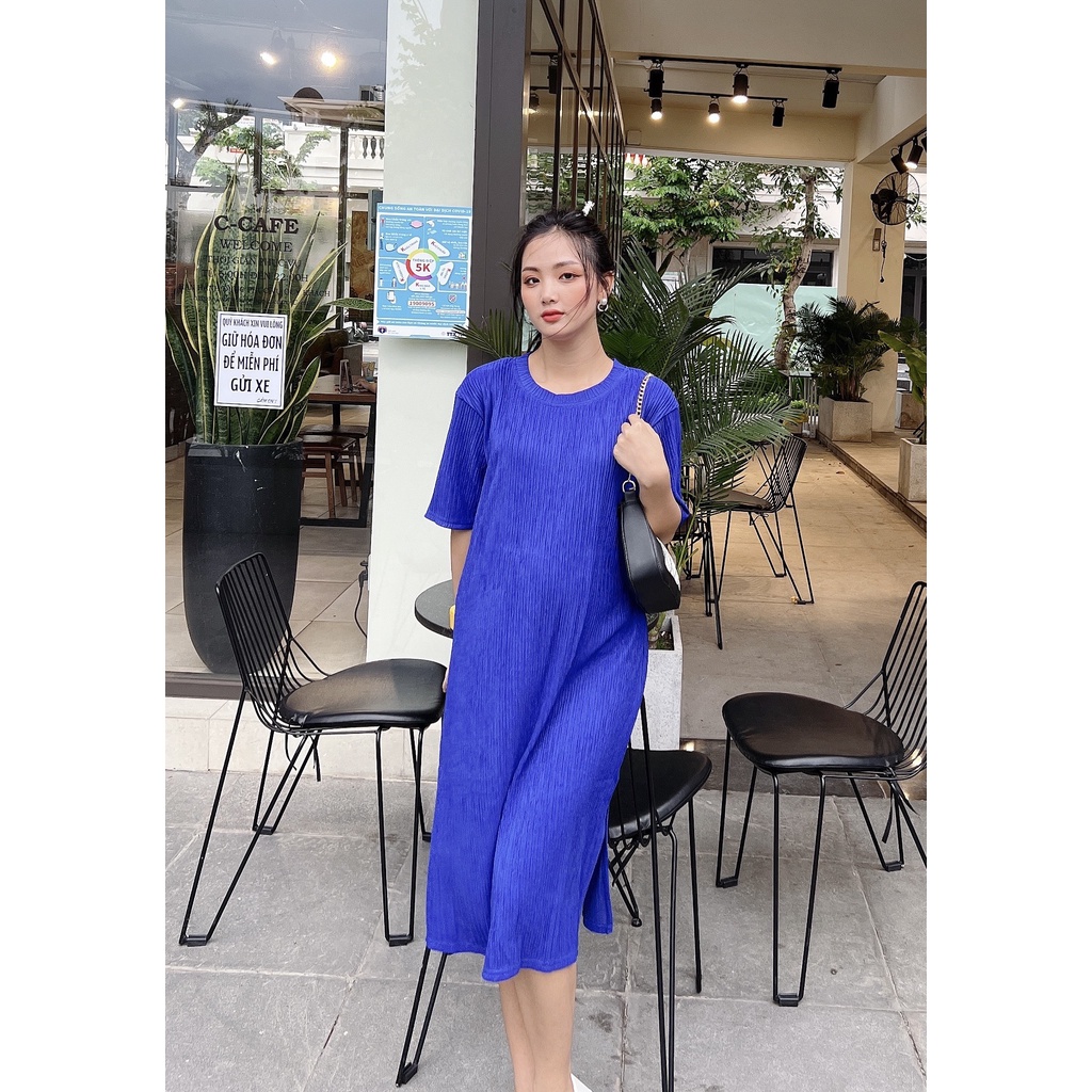 Đầm bầu suông xuống phố xinh xắn