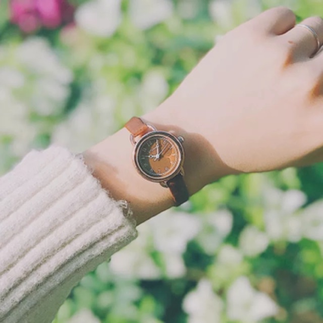 Đồng hồ đeo tay kiểu Pháp cổ điển retro phong cách nữ
