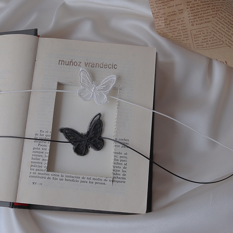 Vòng cổ choker mặt hình bướm cá tính quyến rũ | BigBuy360 - bigbuy360.vn