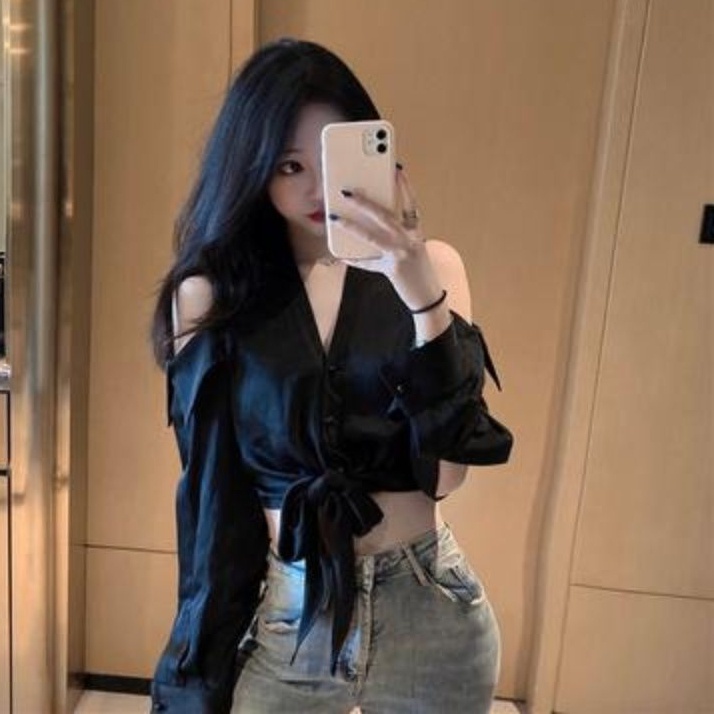 Áo Kiểu Tay Dài Trễ Vai Cổ Chữ V Họa Tiết Sọc Caro Thiết Kế Mới Thời Trang Cho Nữ