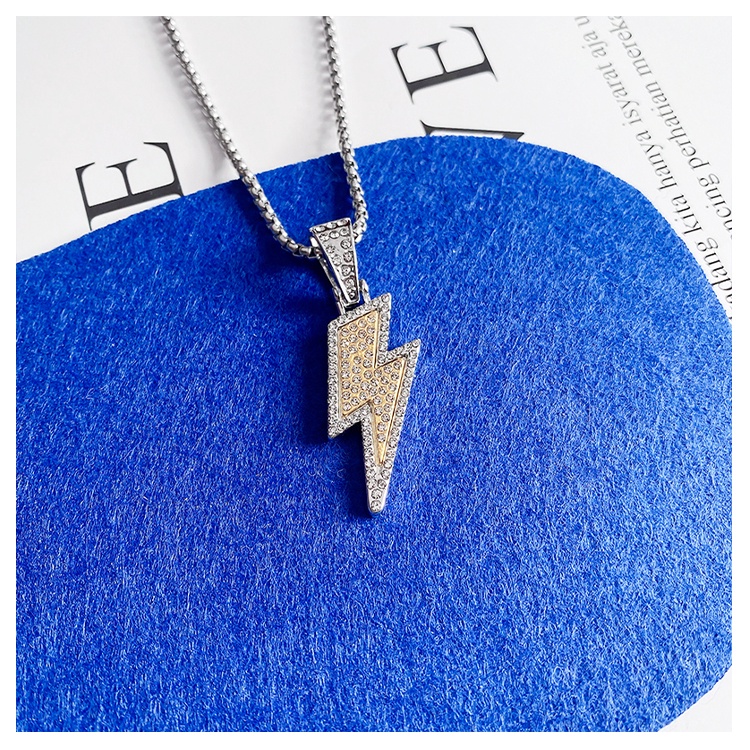 Vòng cổ Hình Tia Chớp Phong Cách Đường Phố Mới Dành Cho Nam Nữ