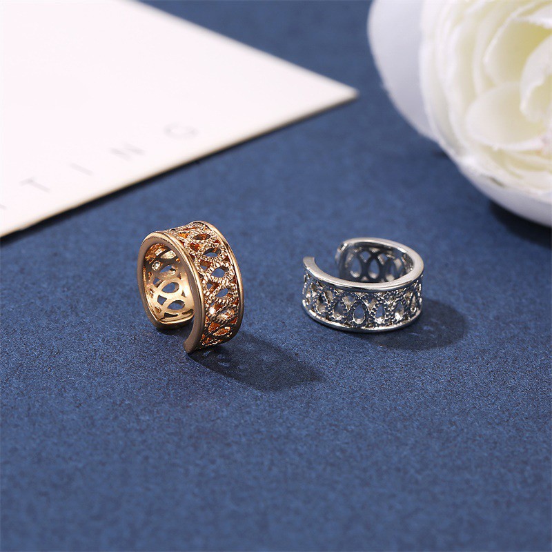 Phụ kiện kẹp tai phong cách punk cổ điển làm đẹp cho nữ