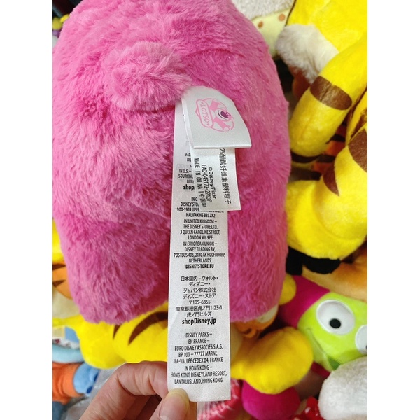 Losto cầm bánh sinh nhật🎂