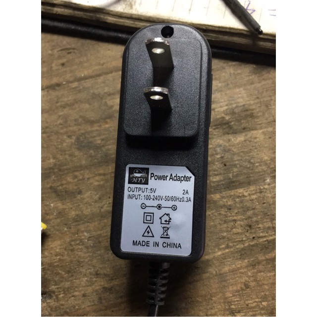 Sạc pin máy cân bằng laser