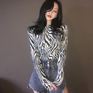 Áo Croptop Tay Dài Cổ Lọ In Họa Tiết Da Báo / Ngựa Vằn Xinh Xắn Cho Nữ