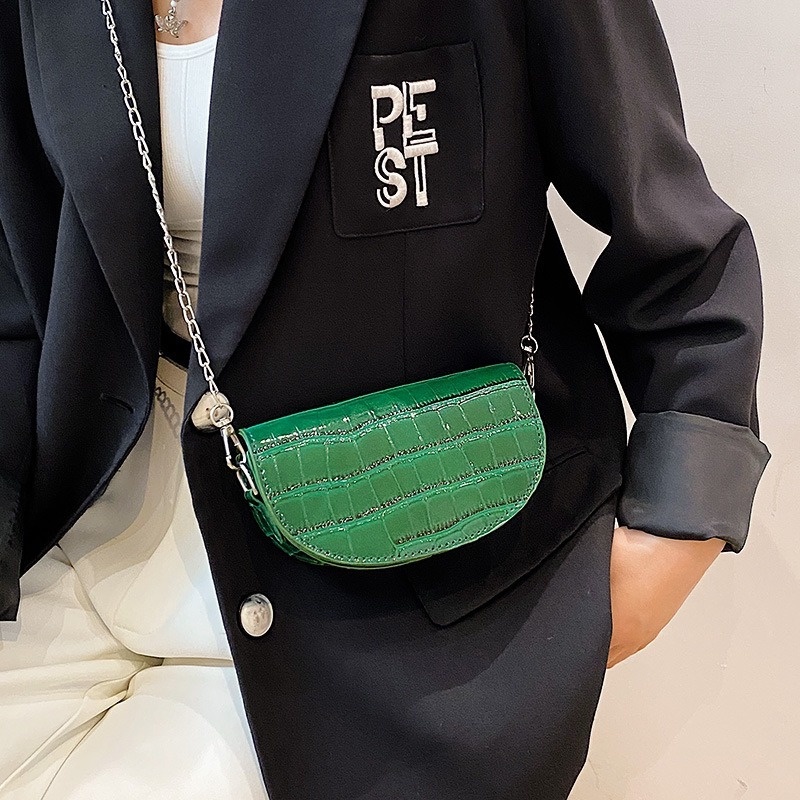 Túi Xách Đeo Chéo Dây Xích Thời Trang Mùa Hè 2022 GYLXB1397