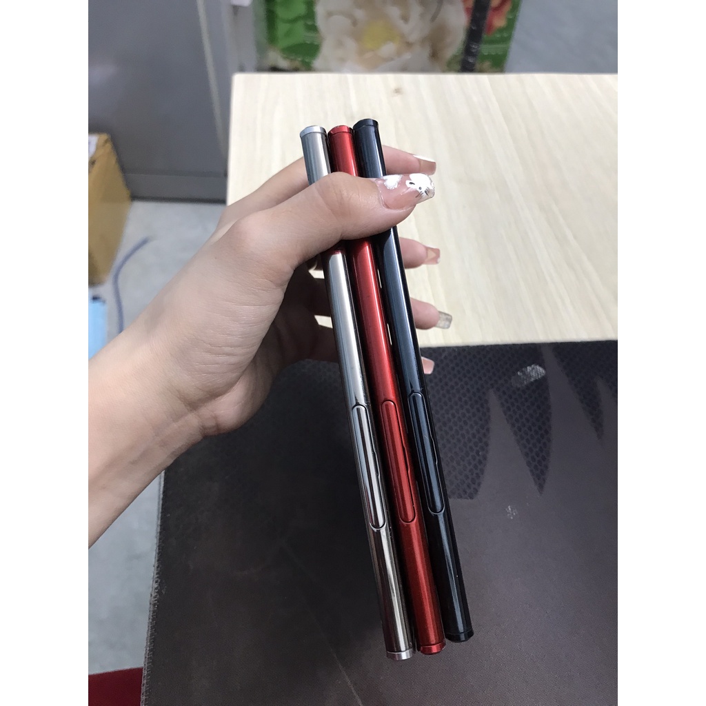 Điện Thoại Sony Xperia XZ Premium Docomo
