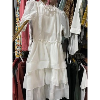 Váy trắng tầng công chúa