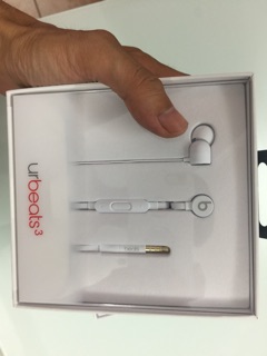 Tai nghe Beats urBeats3 Lightning