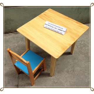 Bàn cho bé làm bằng gỗ tự nhiên (không ghế)