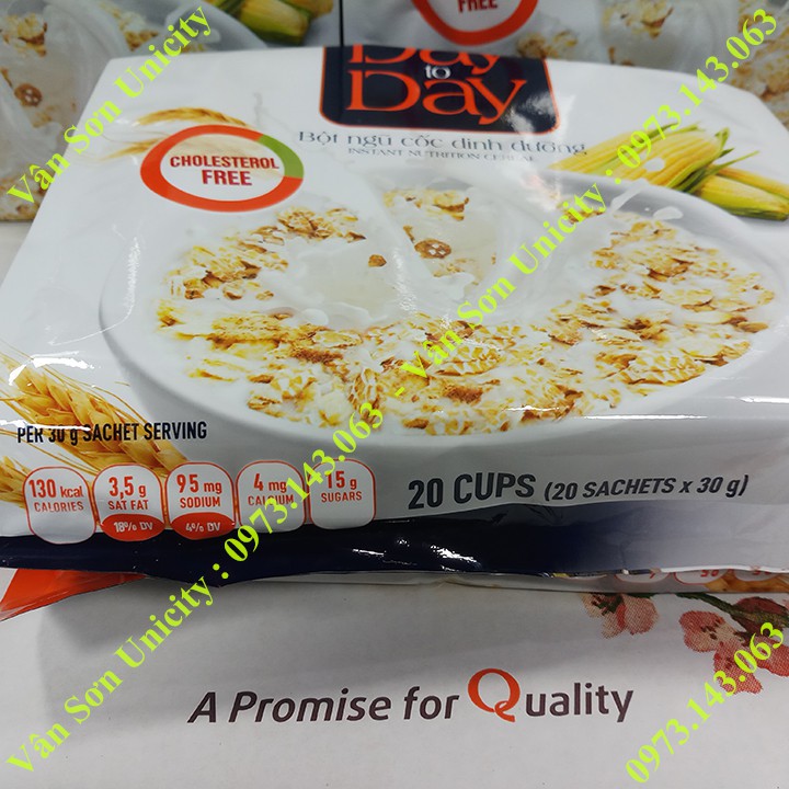 Thùng bột Ngũ Cốc hòa tan Day to Day Trần Quang 10 bịch * 600g (20 gói * 30g)