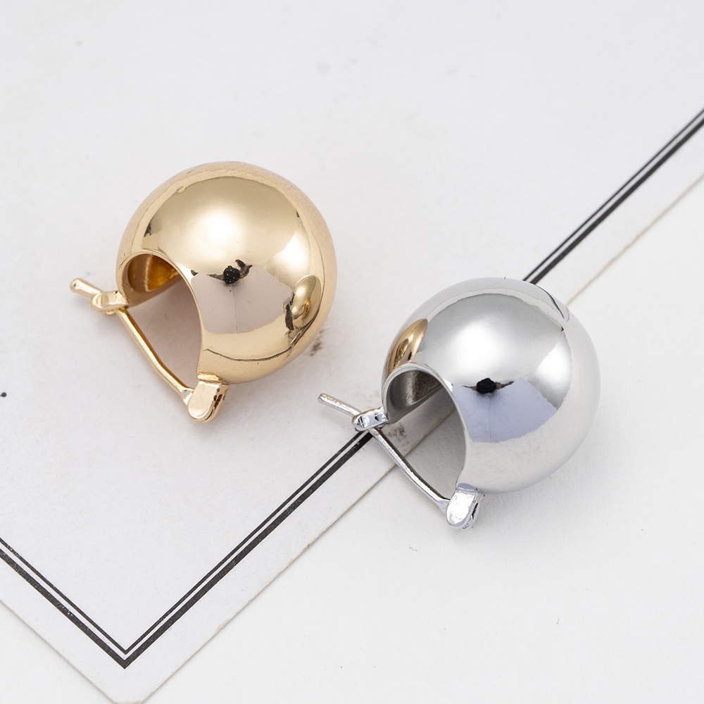 1 đôi khuyên tai kim loại thời trang thu đông phong cách Hàn Quốc cho nữ