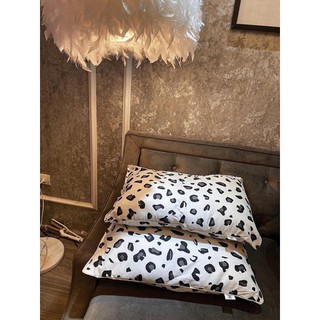 Gối chanel da báo nhập khẩu . KD1