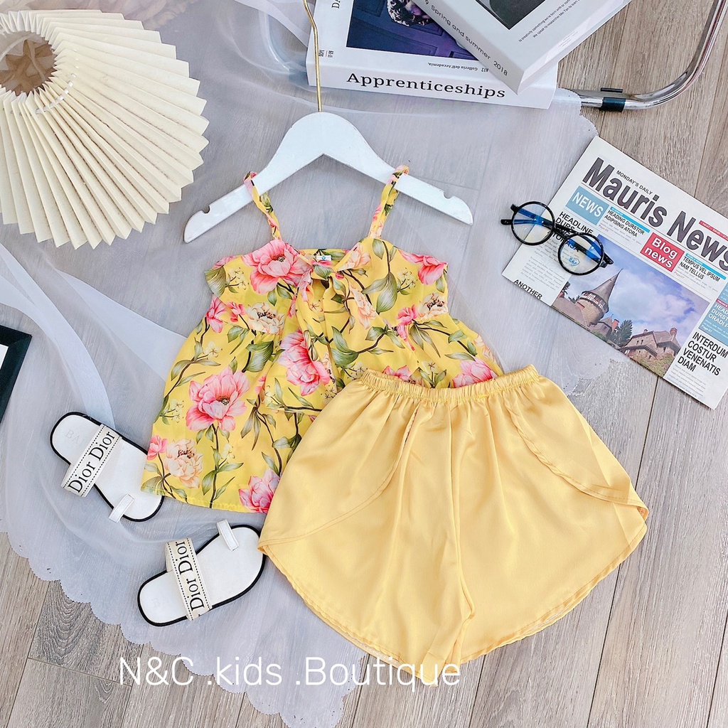 Bộ lụa hoa 2 dây bé gái