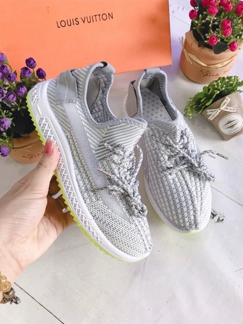 Giày thể thao nữ phong cách Hàn Quốc đế màu siêu hót 2019