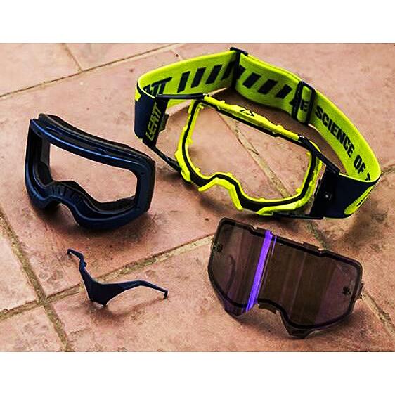 Kính Bảo Hộ Chống Sương Mù Dùng Khi Lái Xe Mô Tô