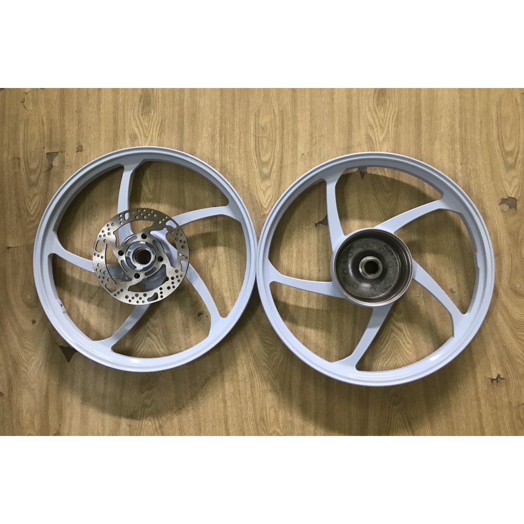 MÂM VÀNH ĐÚC 5 CÂY RALLY VARIO CLICK THÁI VÀ AIRBLADE VISION RÁP ZIN THEO XE KHÔNG CHẾ CHÁO BẢN NHỎ 1.4*17 TRƯỚC SAU