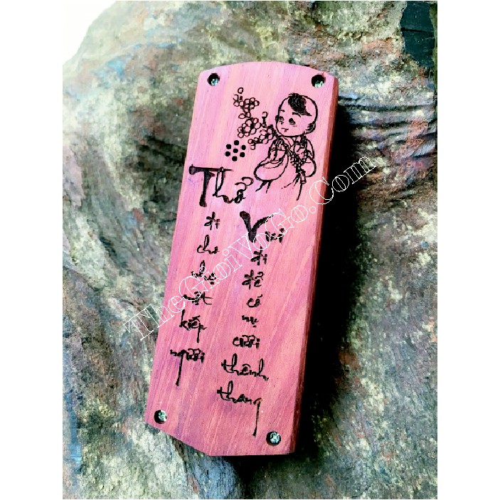 Vỏ Gỗ Điện Thoại 1110i - Thư Pháp và Chú Tiểu - Gỗ Hương