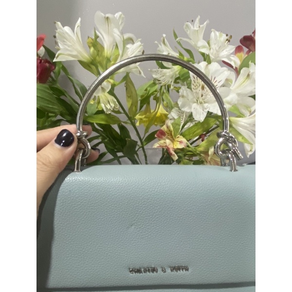 THANH LÝ TÚI CHARLES & KEITH