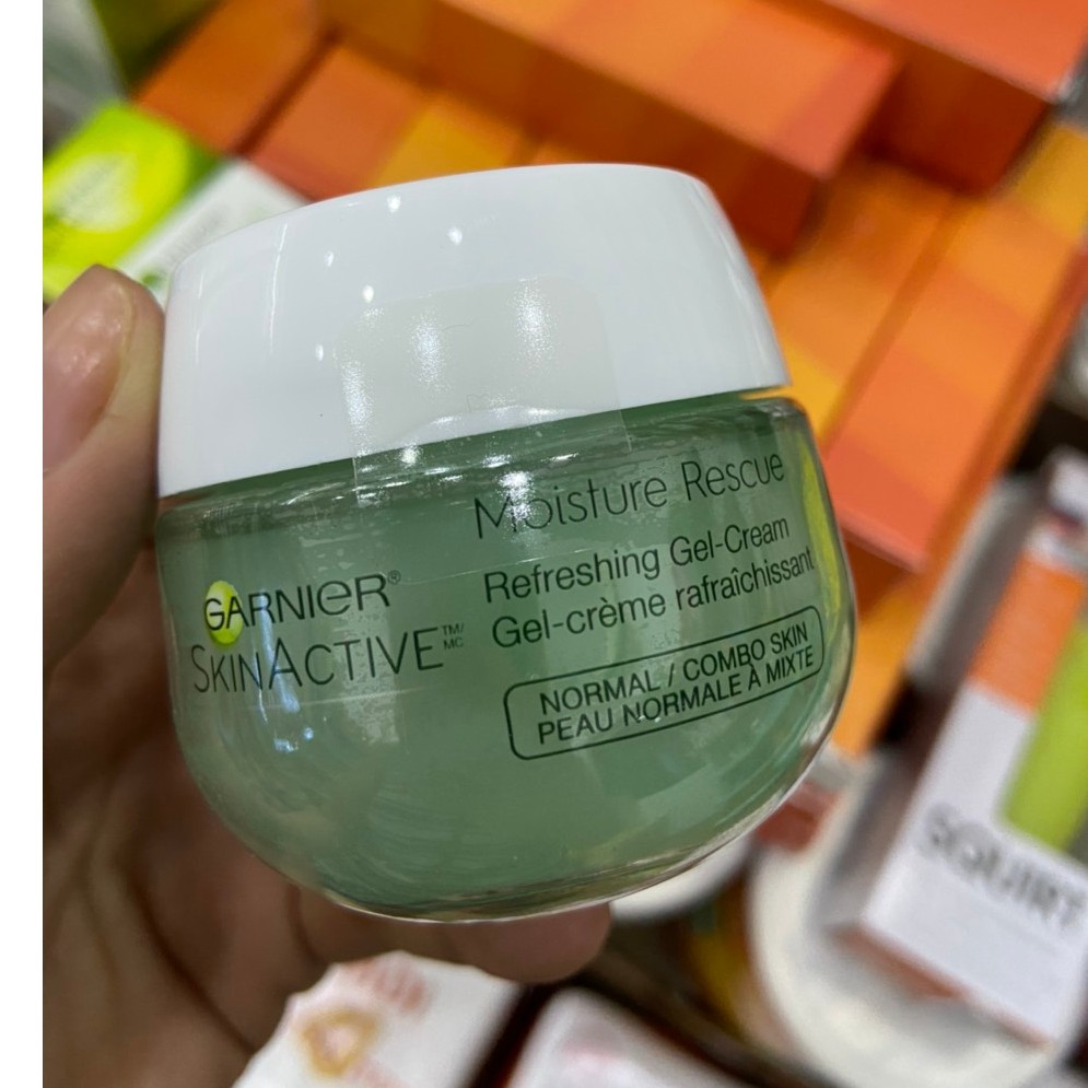 Gel dưỡng ẩm kiềm dầu Garnier Moisture Rescue Refreshing 50g (USA)