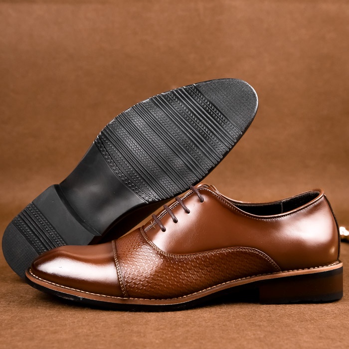 Giày nam đẹp da thật Manzano họa tiết dập vân trẻ trung sang trọng M66884