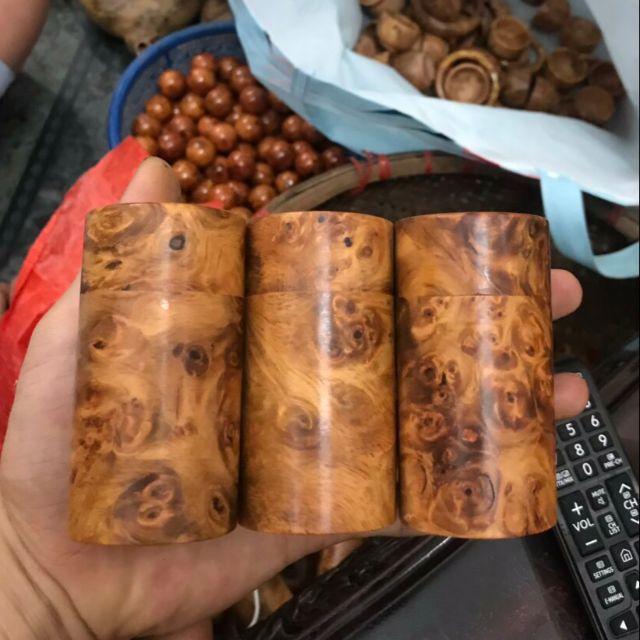 HŨ ĐỰNG TĂM GỖ NU HUYẾT LONG - LỌ ĐỰNG TĂM GỖ NU HUYẾT LONG