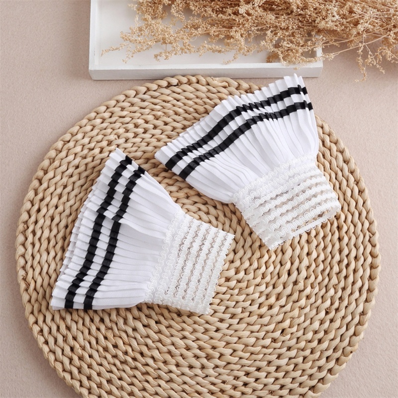 Vòng Tay Giả Xếp Ly Màu Trắng Đen Tháo Rời Được HAN