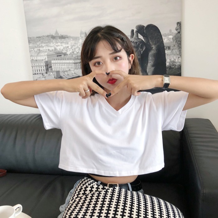 Áo croptop nữ , áo croptop tay ngắn thời trang cổ tim chữ V form rộng , dáng buông phong cách Hàn Quốc ACN003