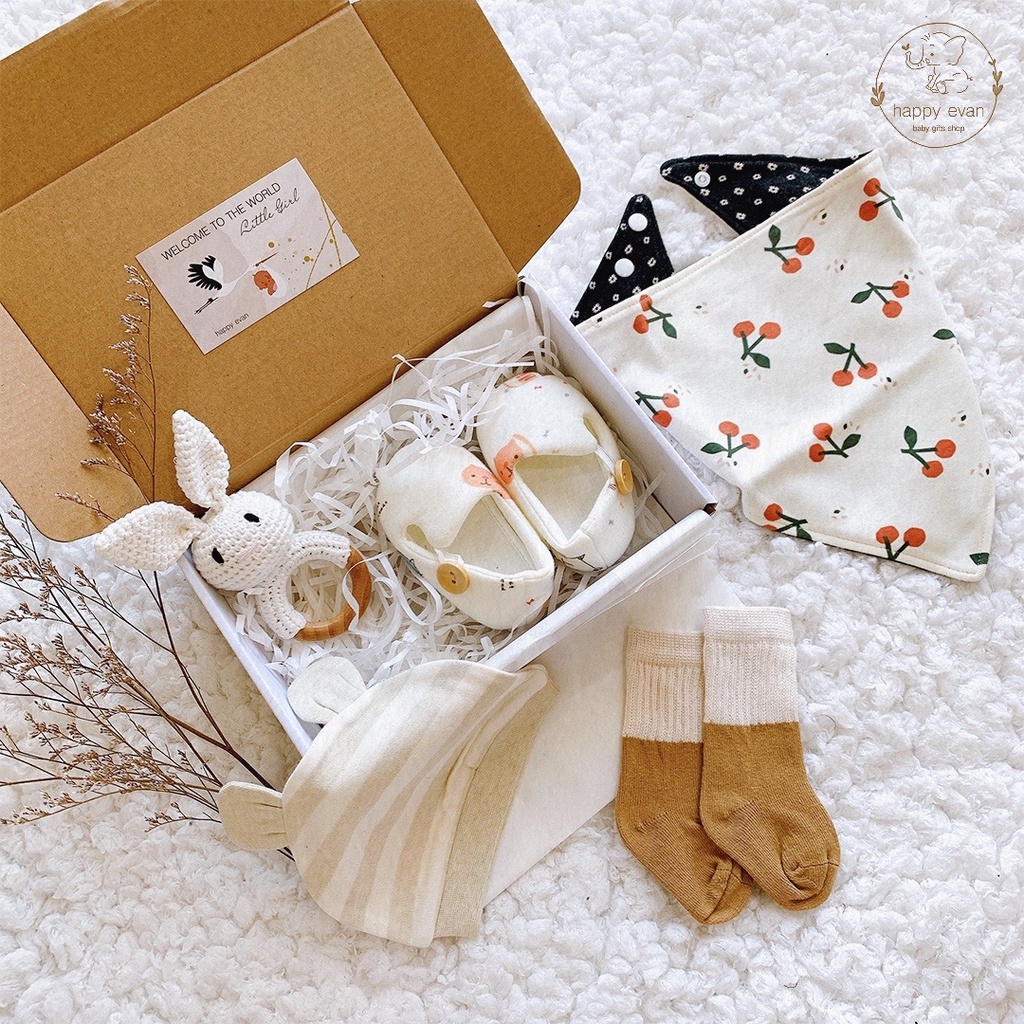 [5 món] Set quà phụ kiện tặng bé trai bé gái 0-6m. Miễn phí gói quà và viết thiệp tay.