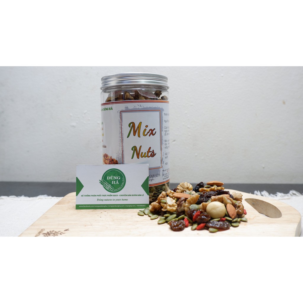 1 hộp Mix Nuts 500g nâng cấp lên 6 vị cao cấp mới gồm nhân óc, điều, hạnh nhân, nhân macca, dẻ, bí