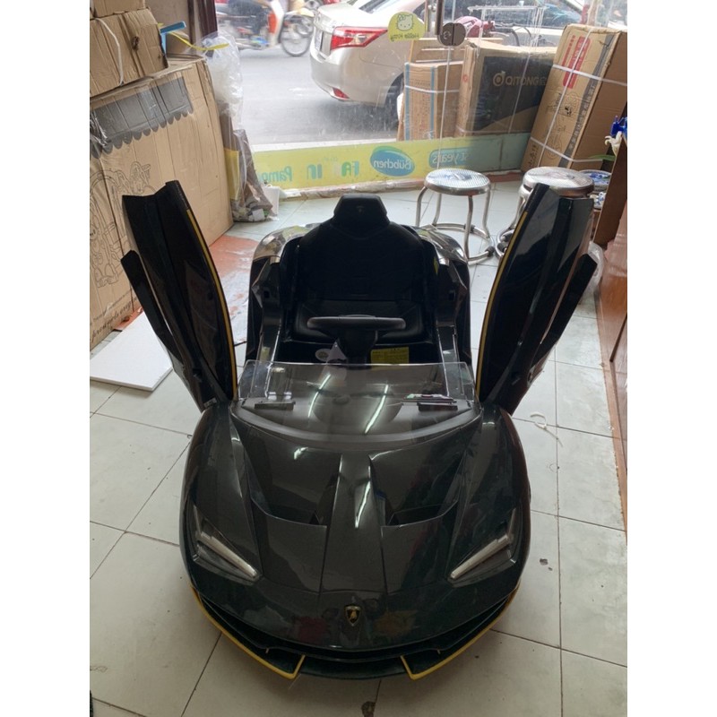 Ô tô điện trẻ em siêu xe Lamborghini 6726R