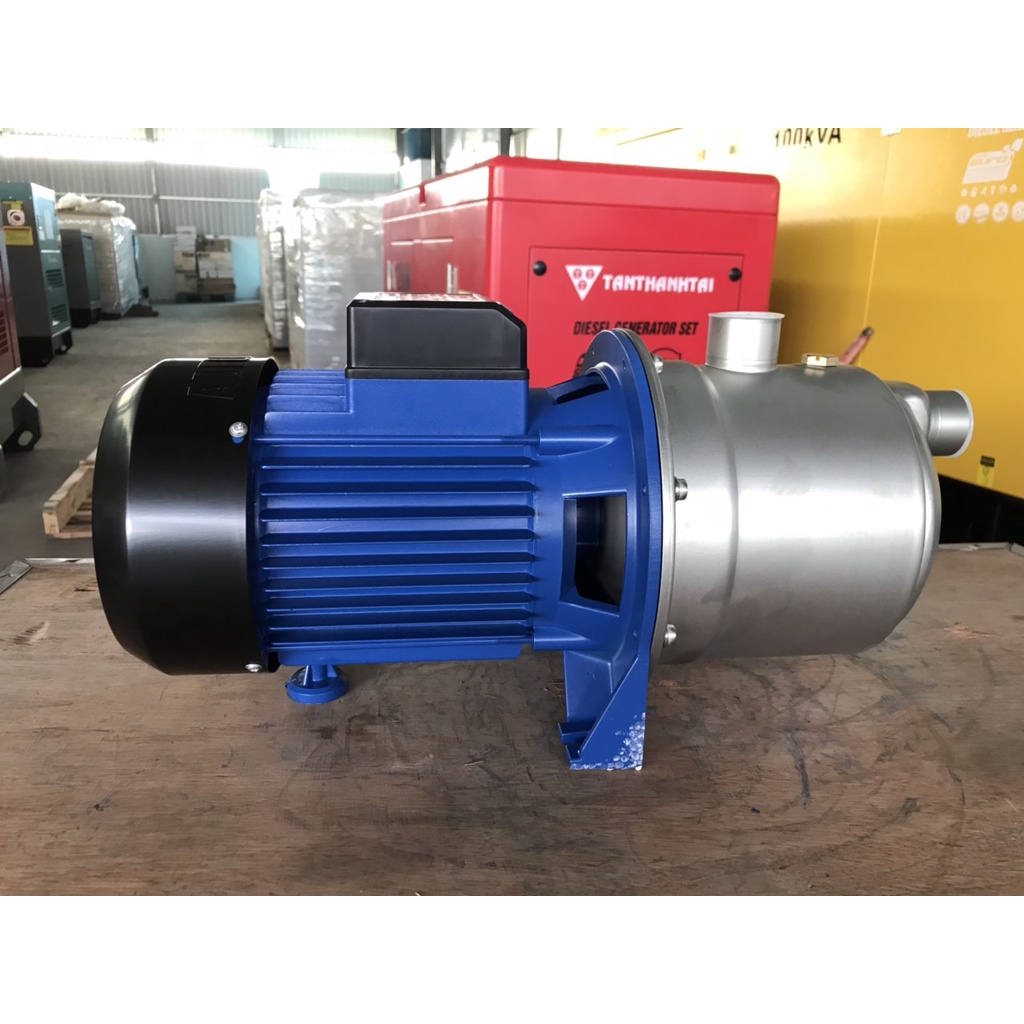 Bơm ly tâm đầu inox 1.1KW - 1.5HP
