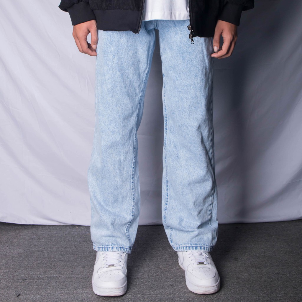 Quần FF LIGHT BLUE BAGGY JEANS | BigBuy360 - bigbuy360.vn