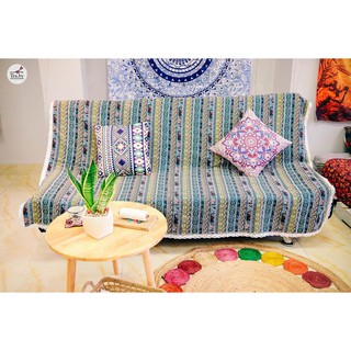 Thảm phủ sofa thổ cẩm may viền ren