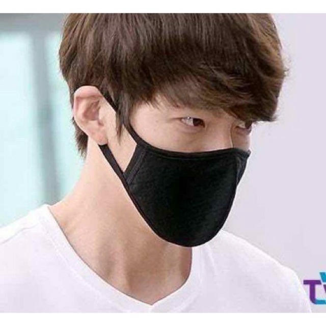 KHẨU TRANG VẢI ĐEN SIÊU HÓT | BigBuy360 - bigbuy360.vn