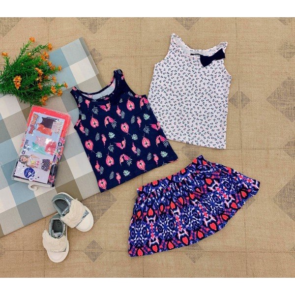 Set 3 món Oshkosh cho bé gái ( 1 chân váy có quần short + 2 áo 3 lỗ)