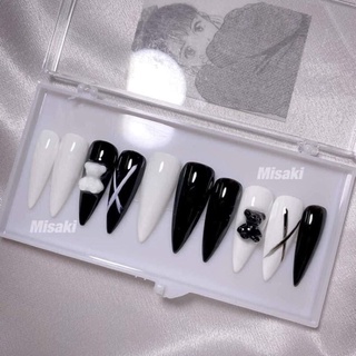 Móng úp thiết kế Nail box thiết kế giá rẻ - Mẫu đen trắng kèm charm gấu