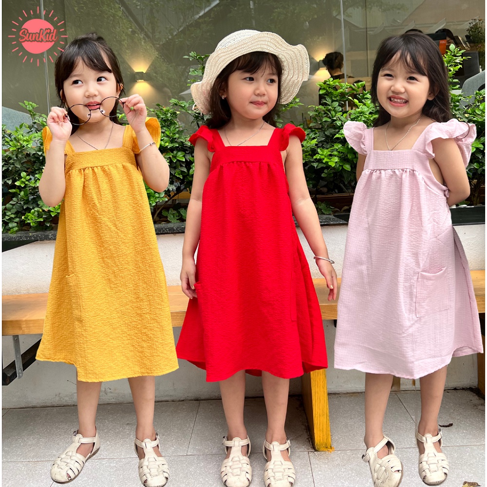 Váy đầm hai dây bé gái chất đũi dễ thương Sunkid màu đỏ, vàng, hồng HD2