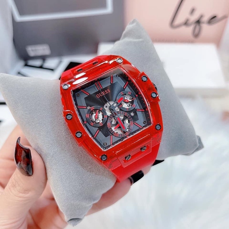 Đồng hồ unisex GUESS silicone size 43x51mm New Version của hãng, ôm tay ko hề to cho cả nam và nữ