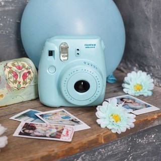 Máy ảnh kỹ thuật số Fujifilm Instax mini 8