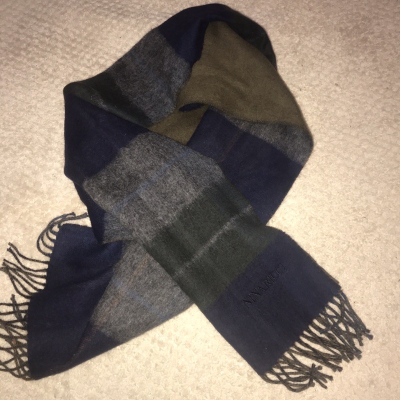 Khăn lông cừu dạ ép hiệu nina ricci SALE OFF