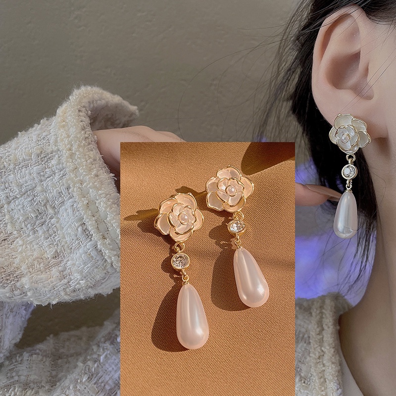 Khuyên Tai Hình Hoa Trà Đính Ngọc Trai Phong Cách Cổ Điển Thời Trang 2022